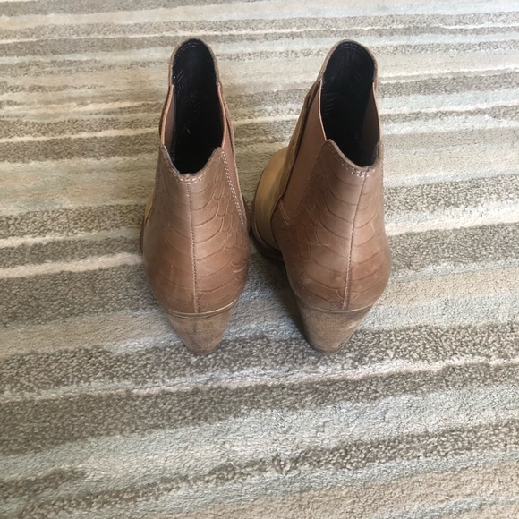 ALDO Tan Block Heel Booties  Size 6.5 - Picture 4 of 11